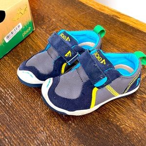 PLAE TY TODDLER SHOES SIZE 7.5